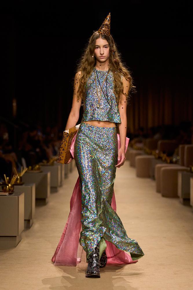 INSIDE COACH'S 85TH BIRTHDAY PARTY ON THE RUNWAY