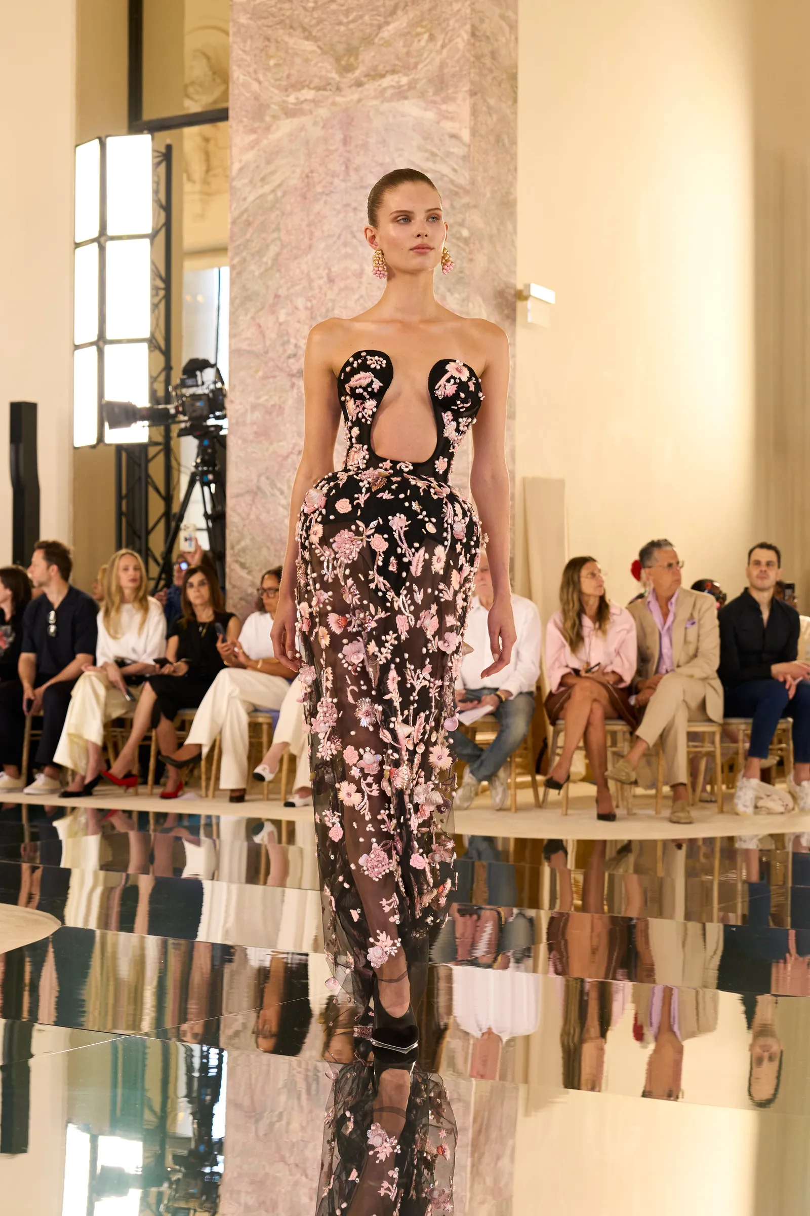 Schiaparelli: Daniel Roseberry's Synthetic Rebellion — image 5