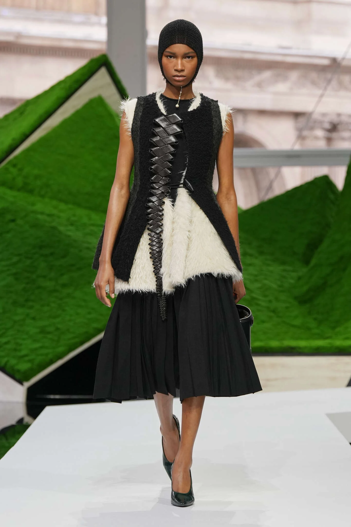 Inside Louis Vuitton's Moss-Covered 'Neolandscape' at the Louvre — image 4